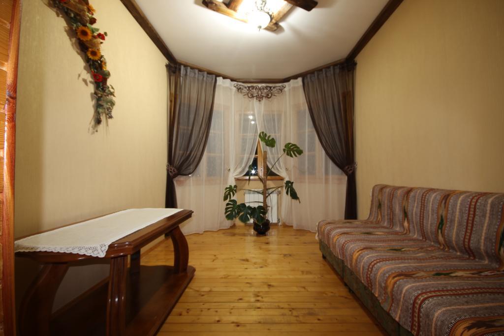 Bozhena Hotel Mykulychyn Exterior photo